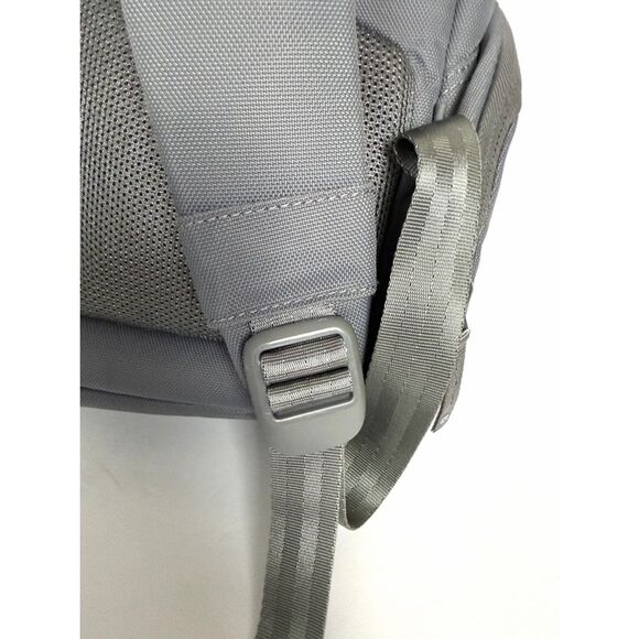 Incase ICON Laptop Slim Pack  Backpack Gray for 15\